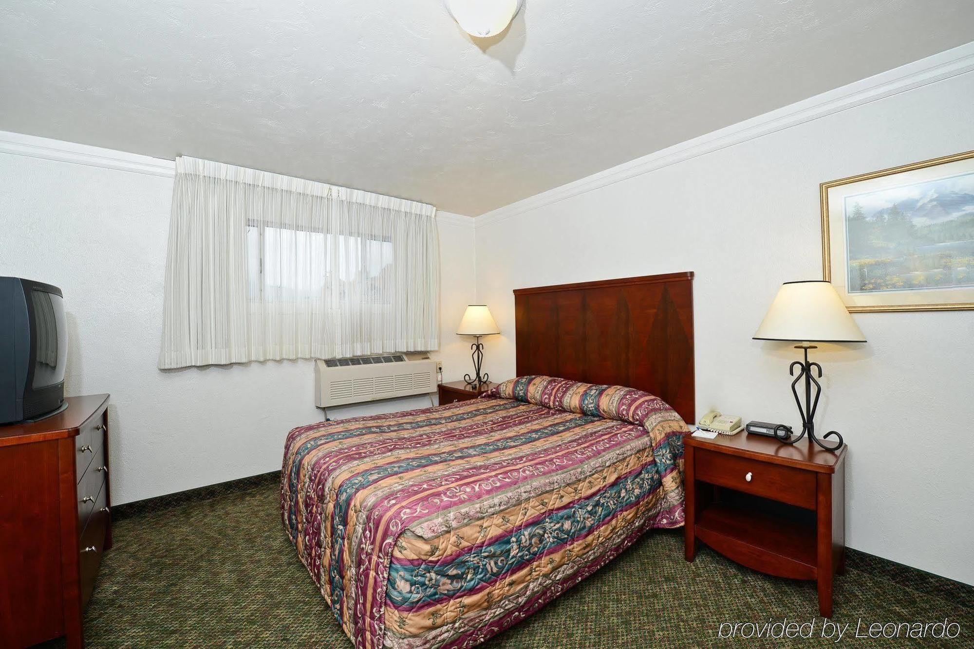 6-canon City, Co 719-458-1216 Hotel Canon City