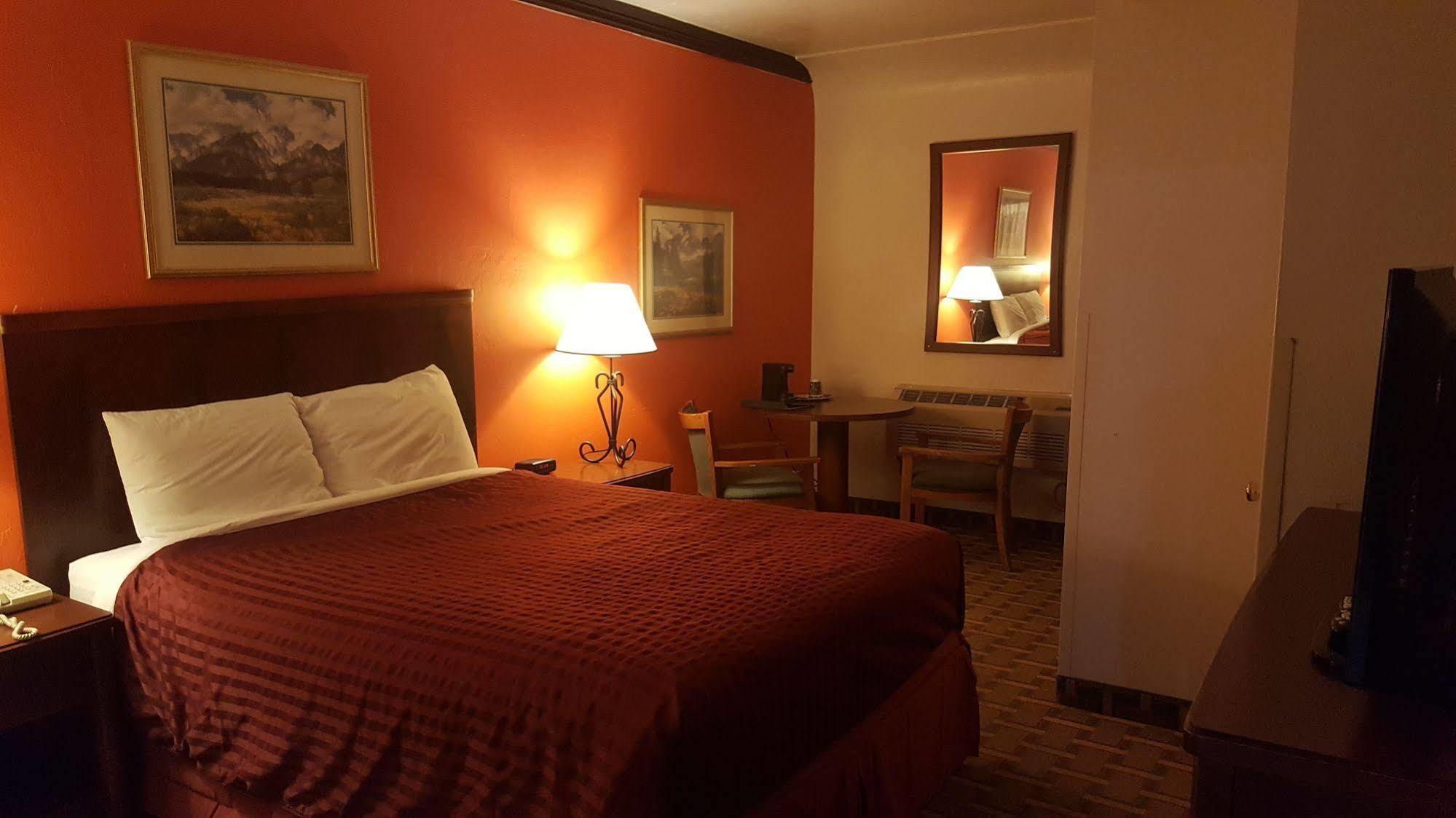 6-canon City, Co 719-458-1216 Canon City