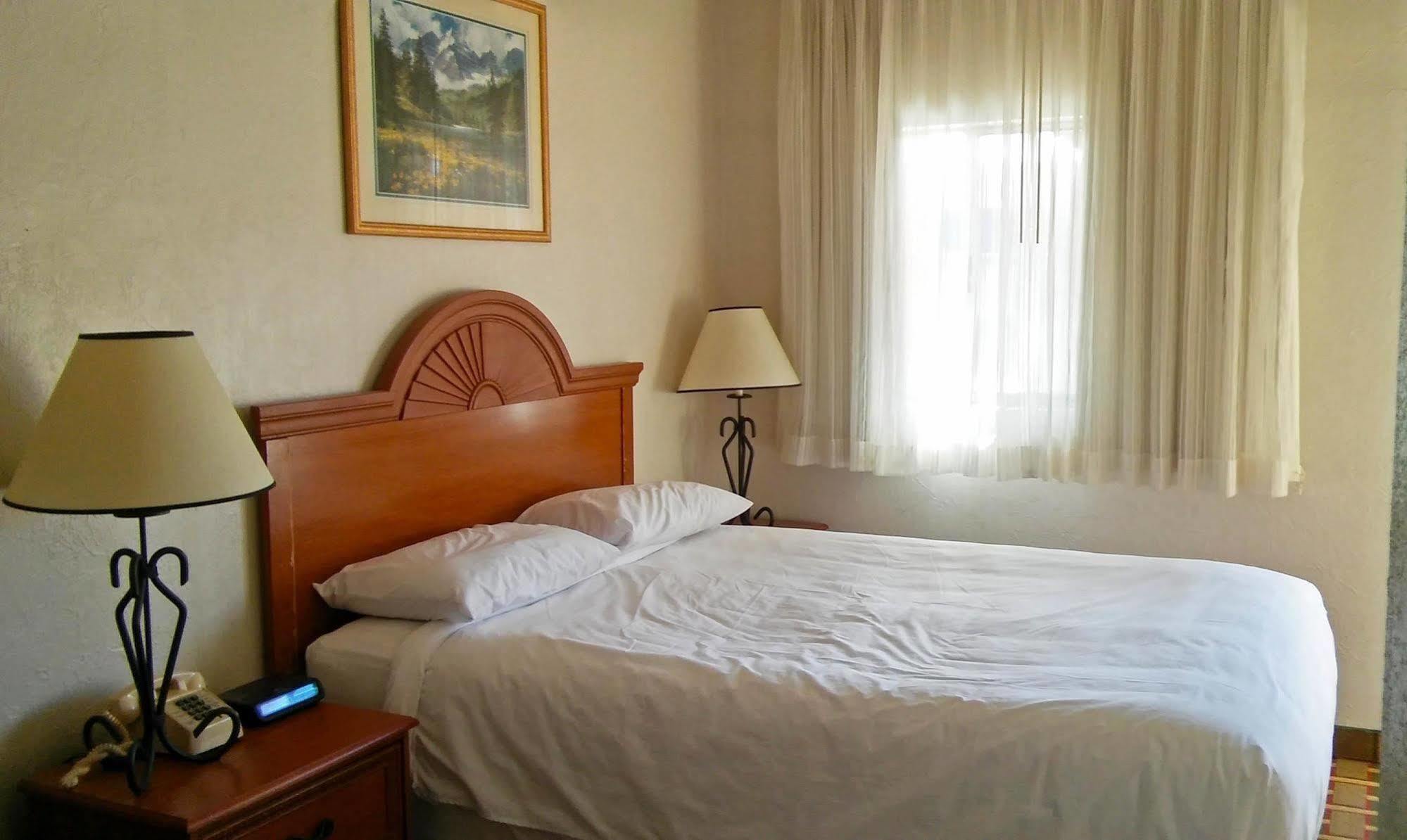 6-canon City, Co 719-458-1216 Canon City