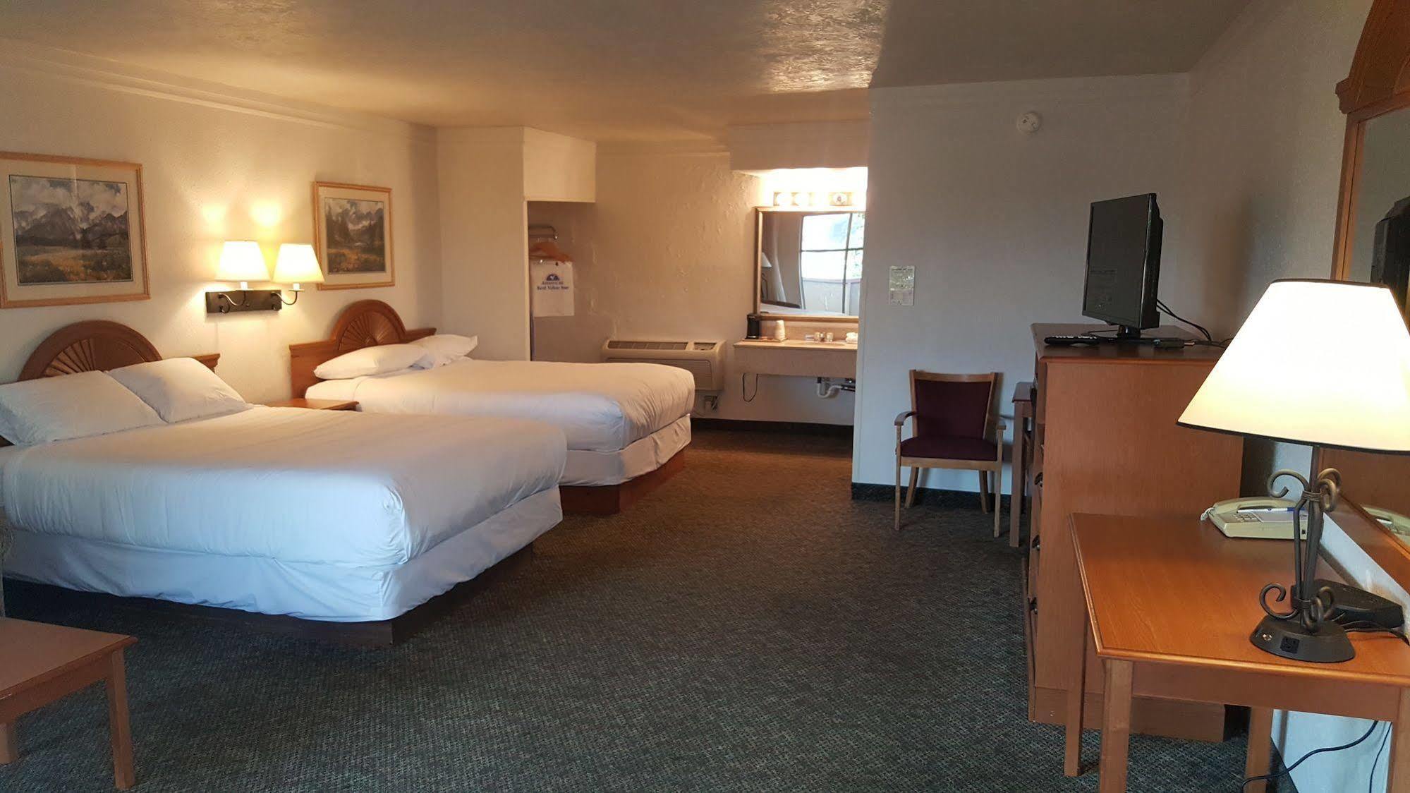 6-canon City, Co 719-458-1216 Hotel Canon City