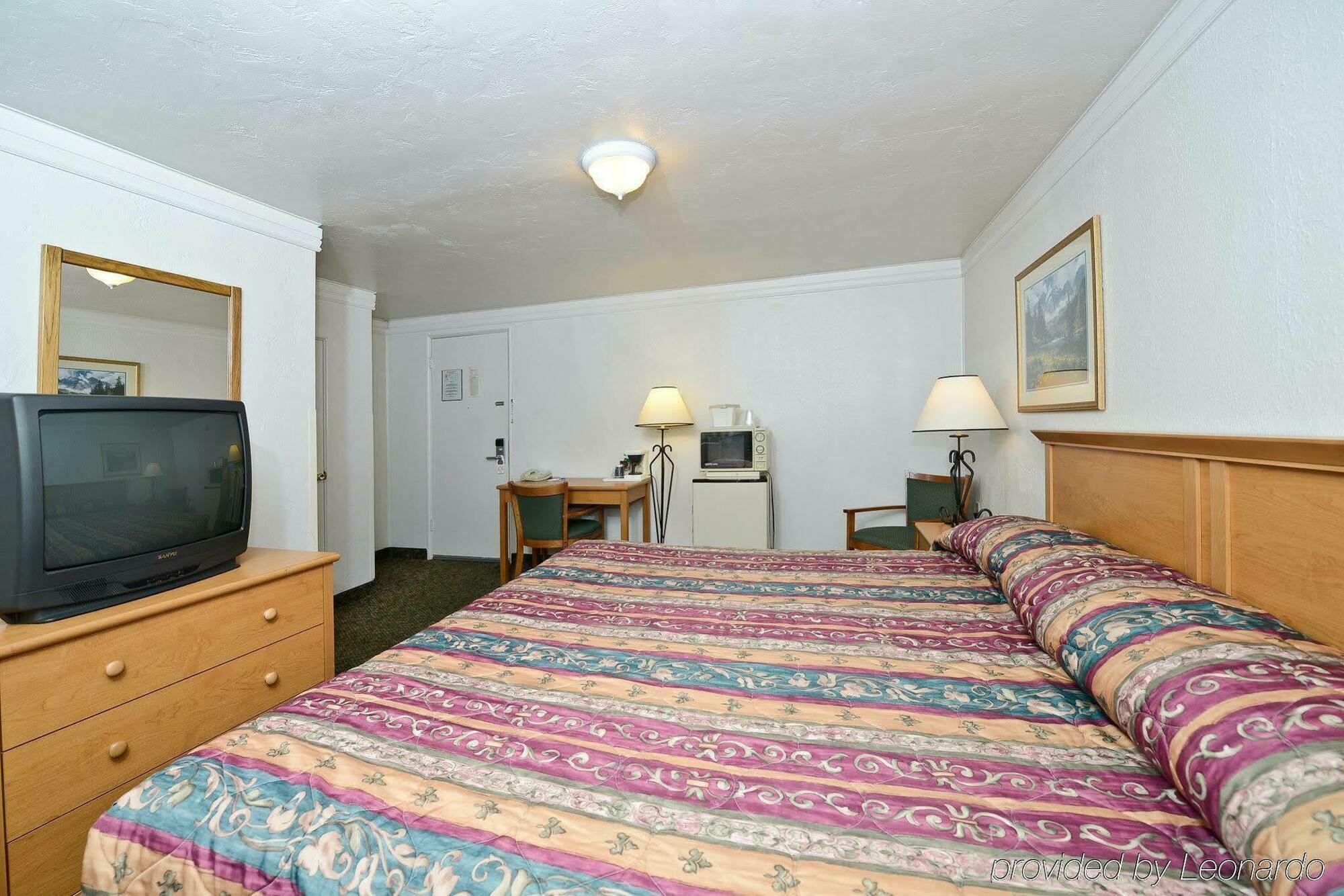 Hotel 6-canon City, Co 719-458-1216